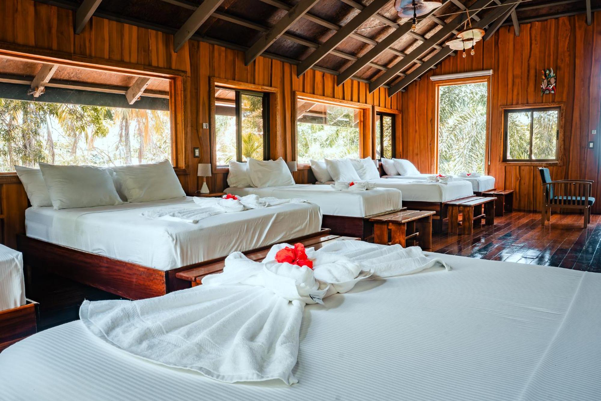 Natural Drake Bay Hotel Boutique 外观 照片